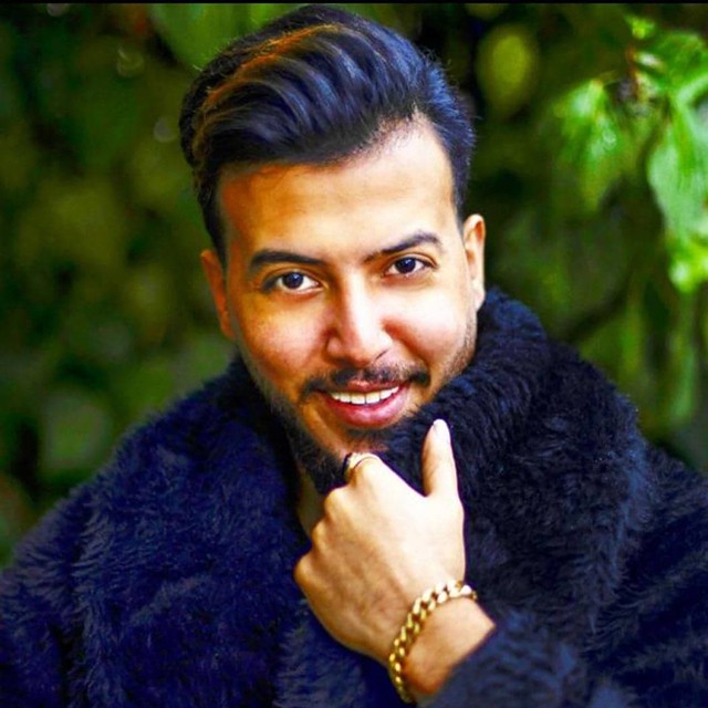 نیاوش عاشق چشماتم